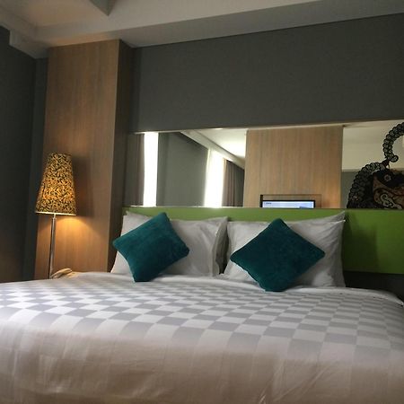 Khas Gresik Hotel ภายนอก รูปภาพ
