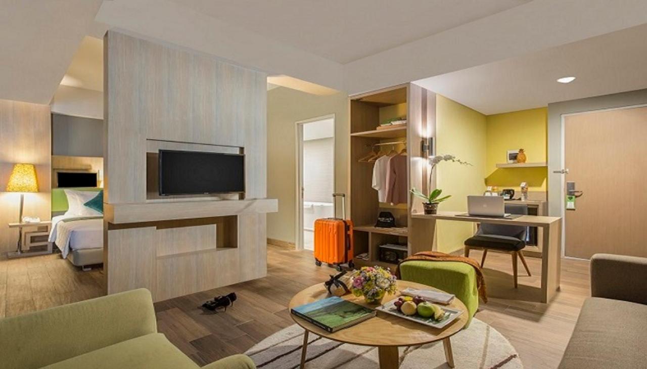 Khas Gresik Hotel ภายนอก รูปภาพ