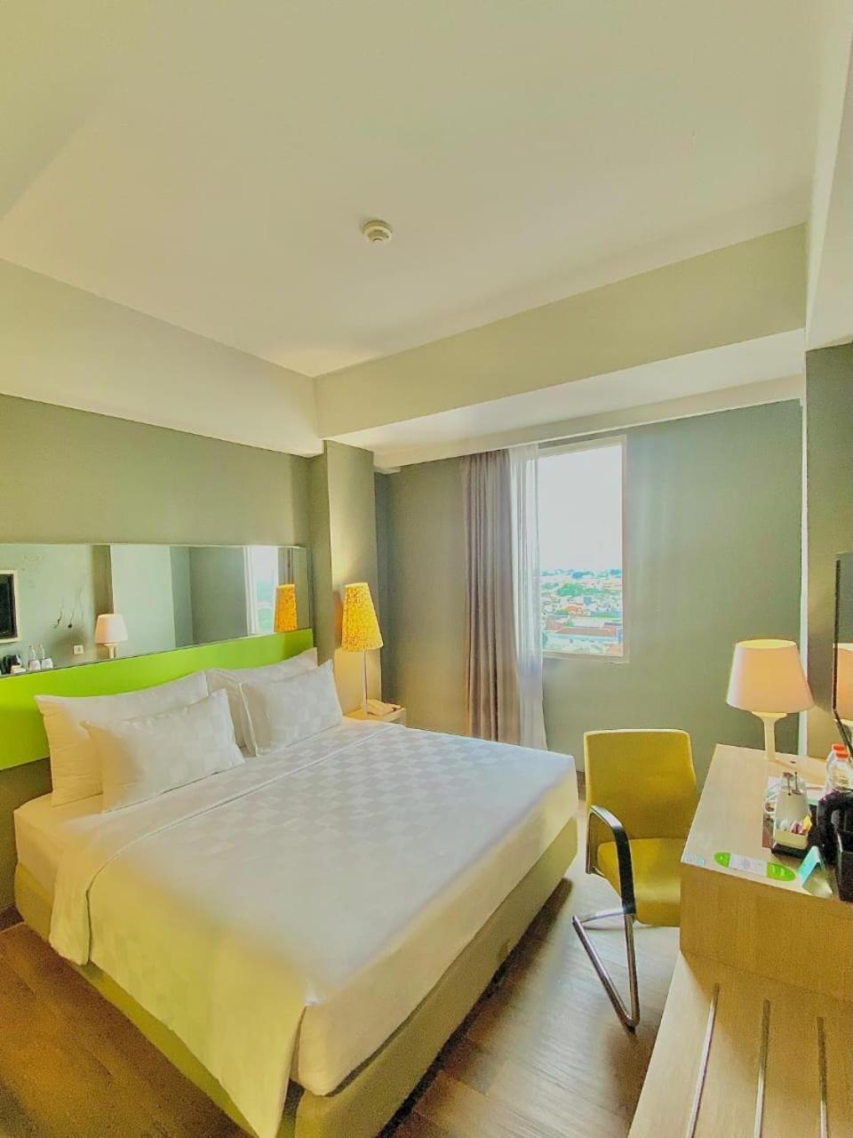 Khas Gresik Hotel ภายนอก รูปภาพ