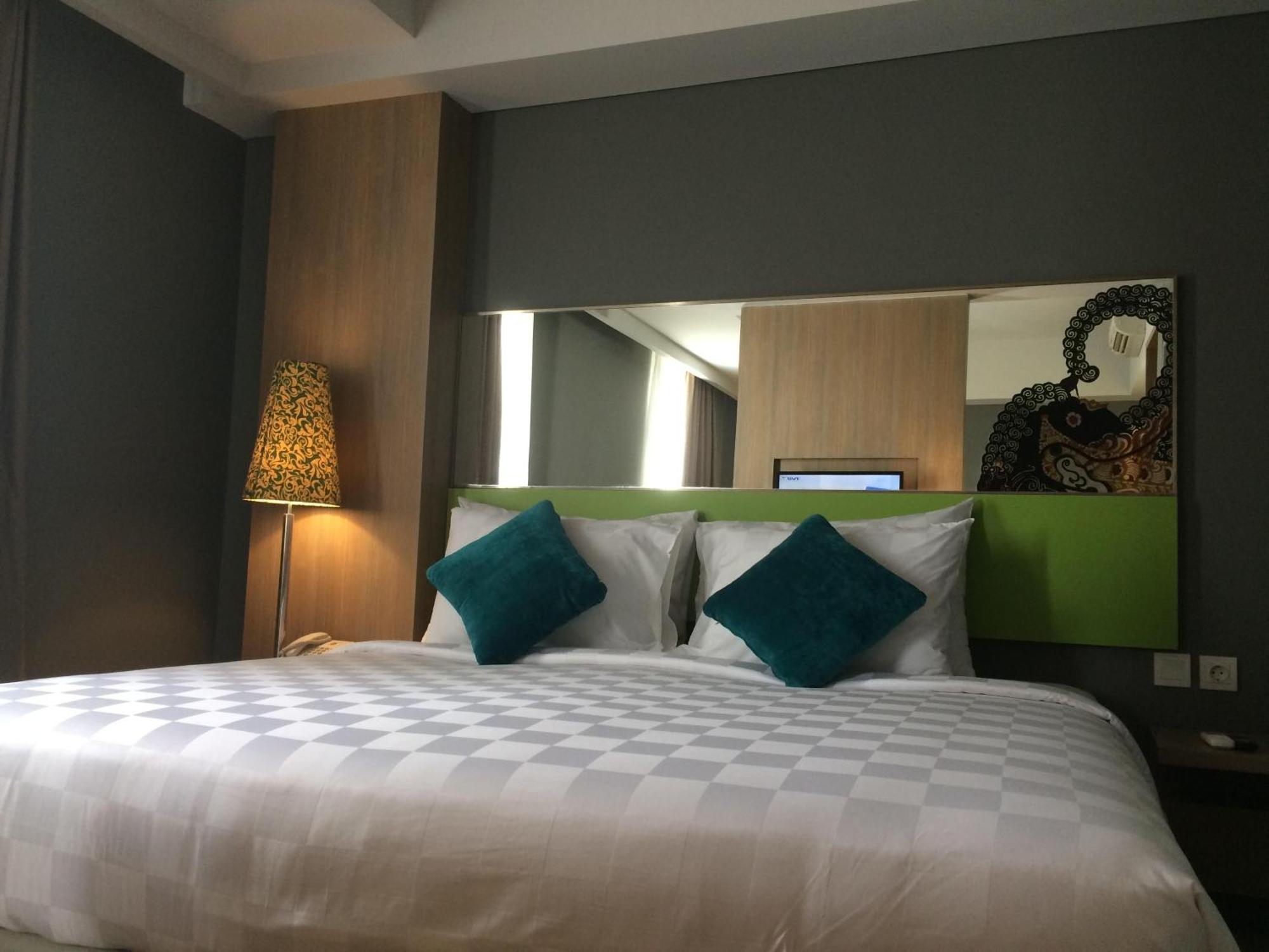 Khas Gresik Hotel ภายนอก รูปภาพ